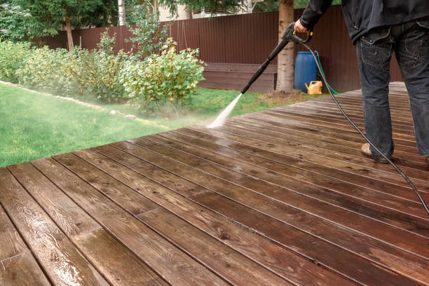 Best Driveway Pressure Washing  in Chester Center, CT